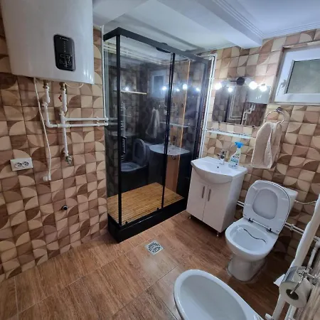 Casa Alba Str,crizantemelor 17 Orşova